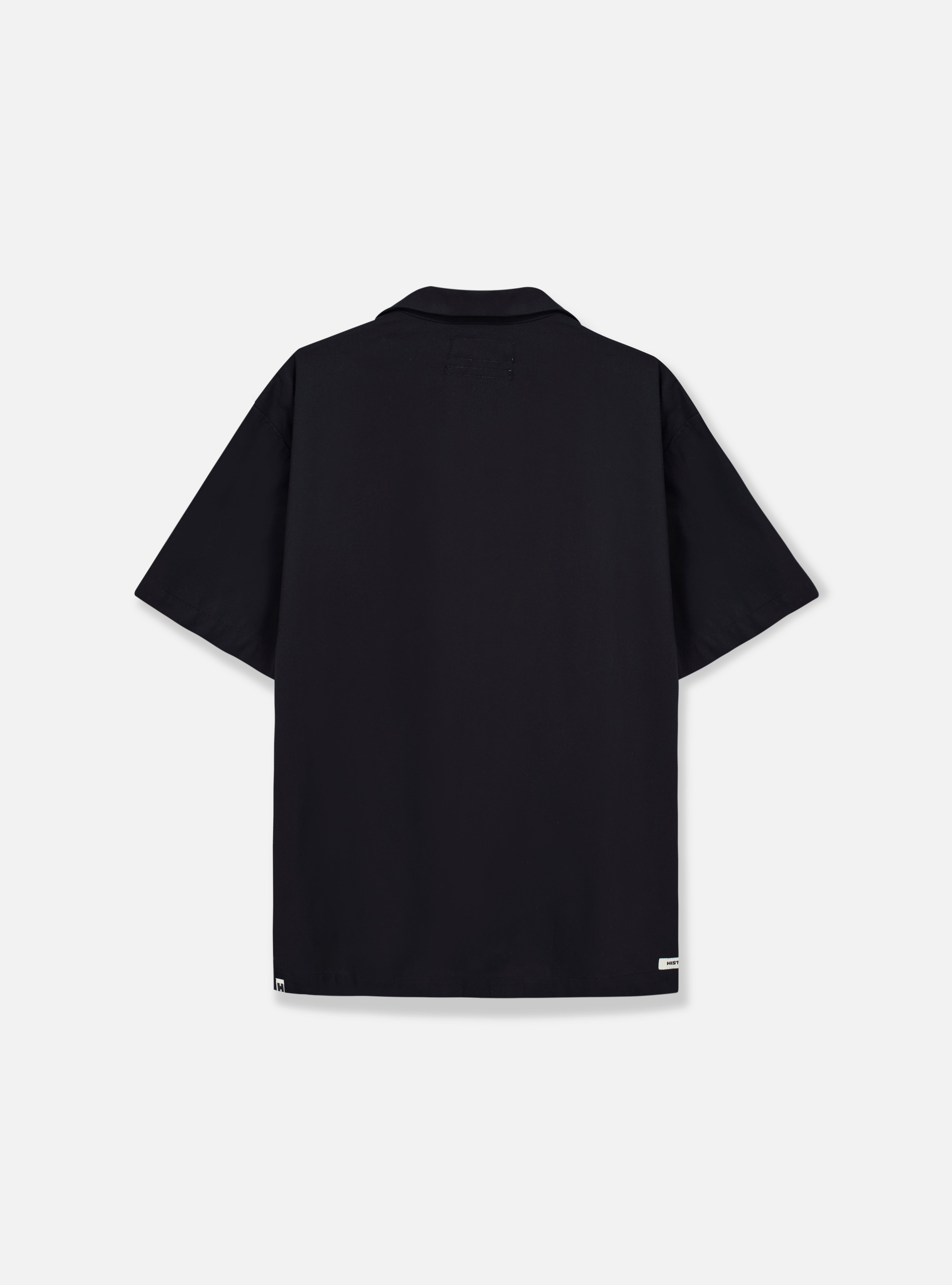Camisa box com botão e manga curta | Preta
