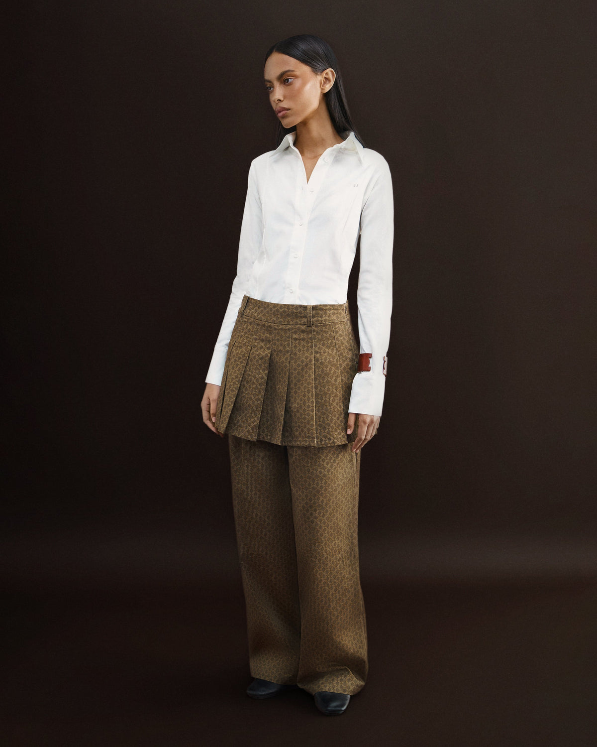 Camisa Manga Longa Slim Fit Branca HIST em look Enduring Forms