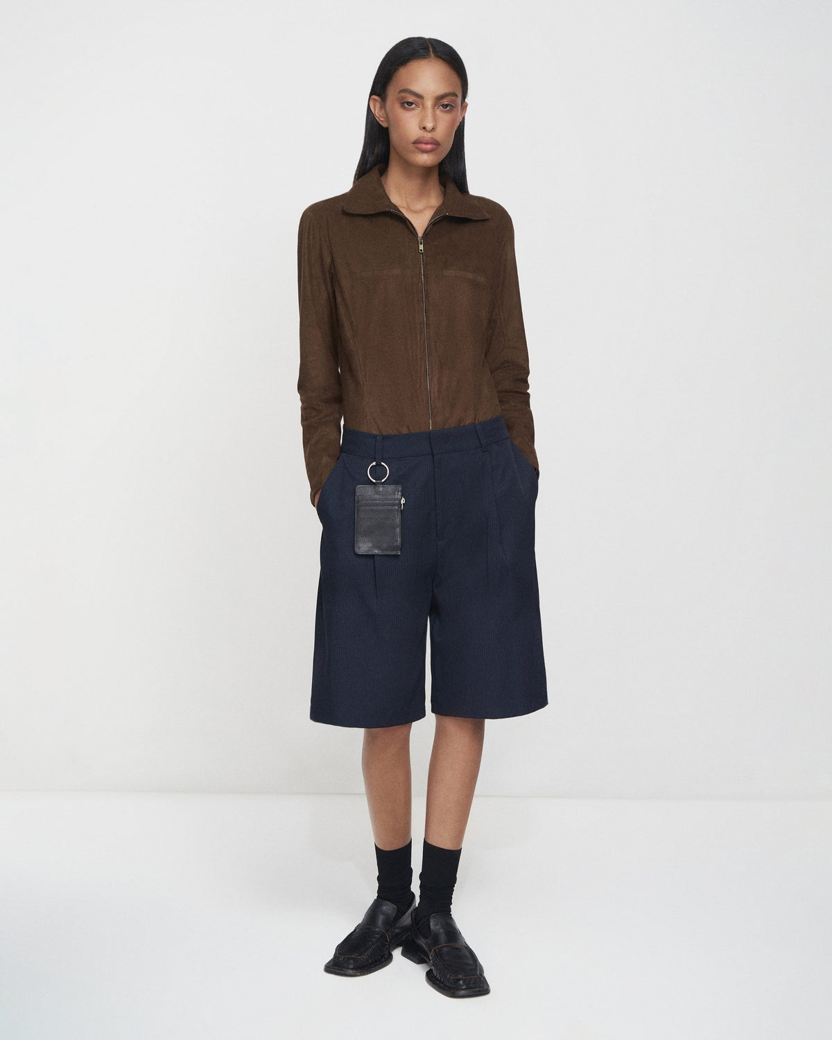 Blusa de suede manga longa marrom HIST em look Enduring Forms