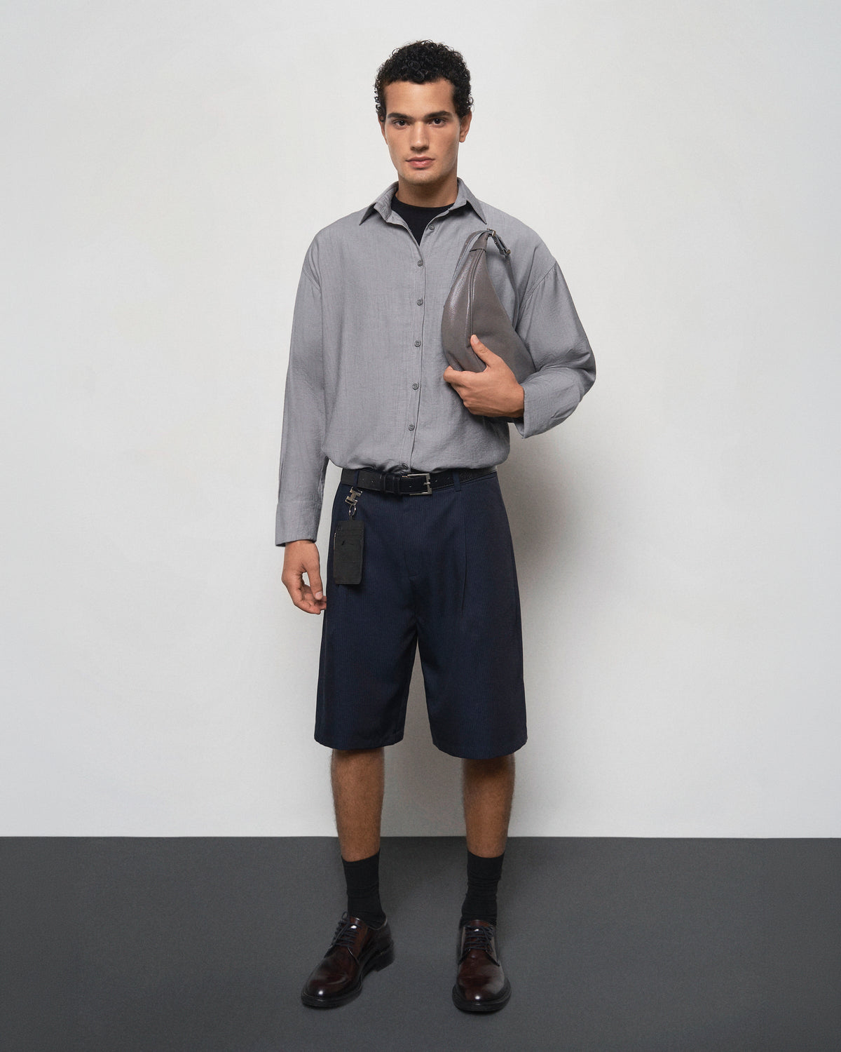 Camisa Manga Longa Cinza Claro HIST em look Enduring Forms