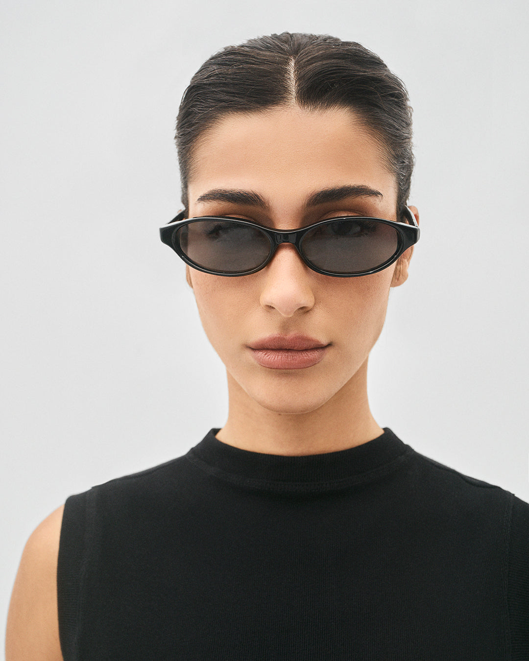 Óculos côncavo preto com lente escura