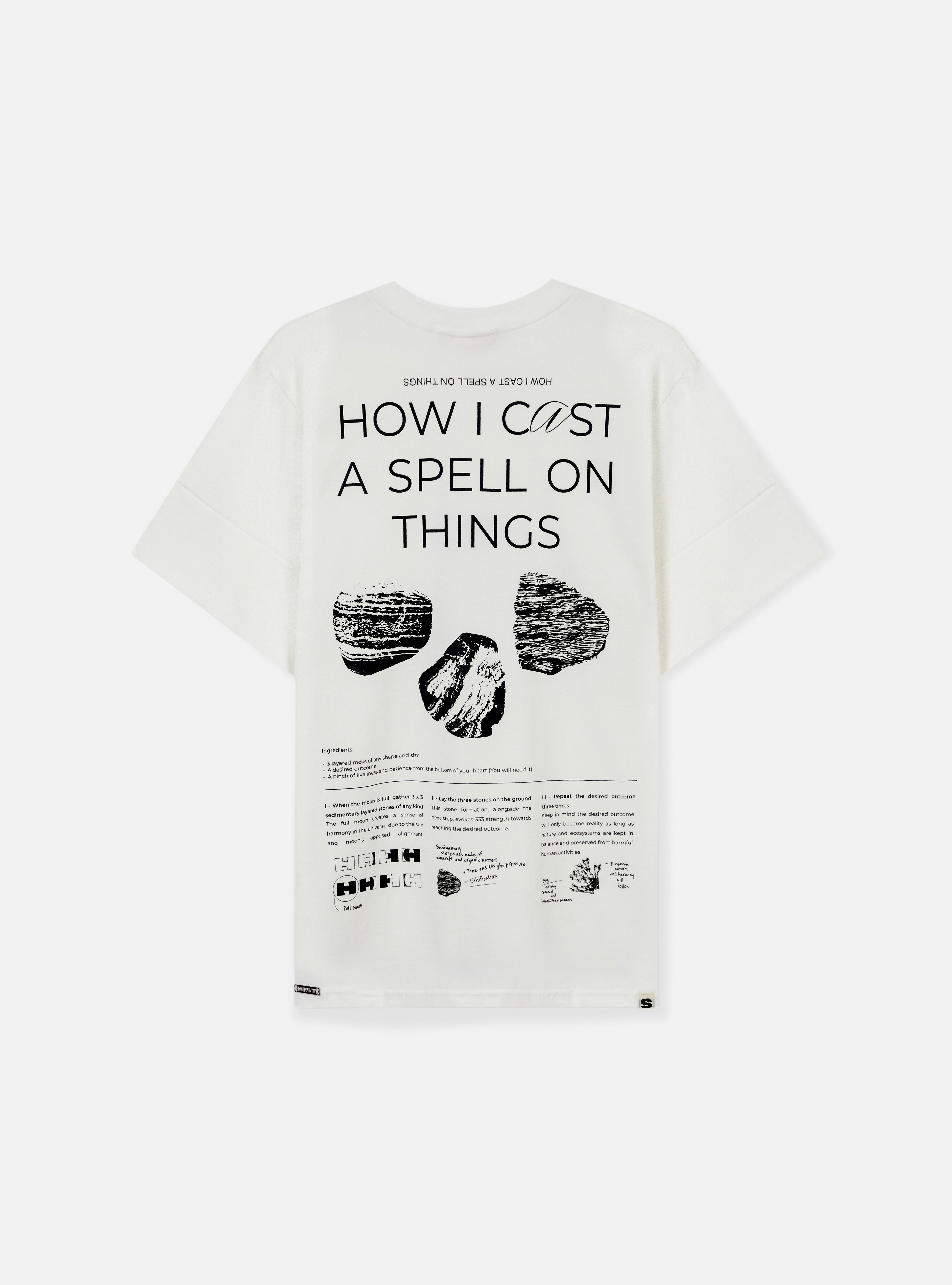 CAMISETA BOX ESTAMPA SPELL | OFF WHITE